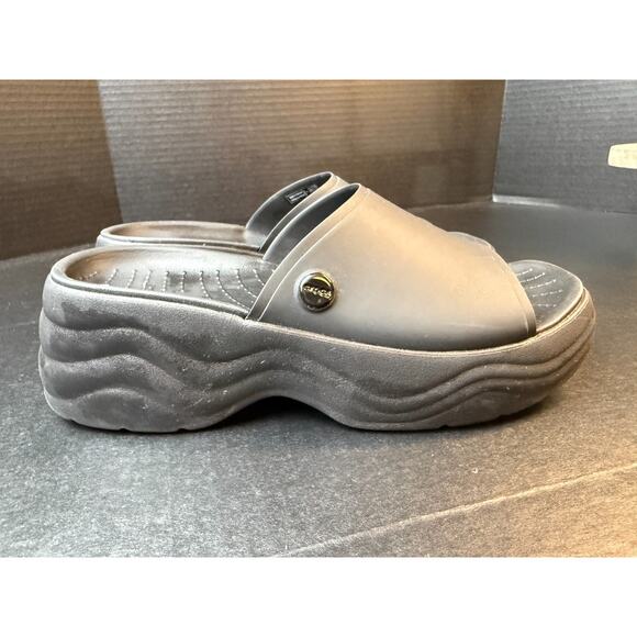 Crocs Skyline Platform Slide Slip On Sandals in Black Women’s Size 8 - Picture 1 of 8